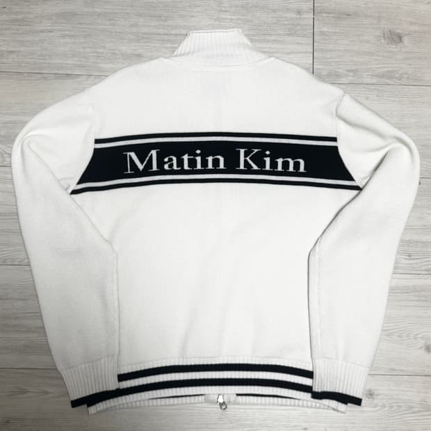 마뗑킴 스펠포인트 니트집업