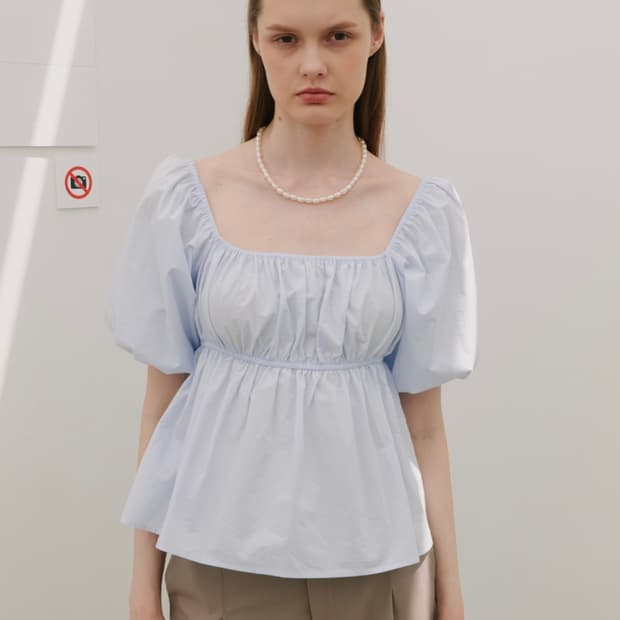 320쇼룸 Two-Way Off-Shoulder Puff Blouse 블