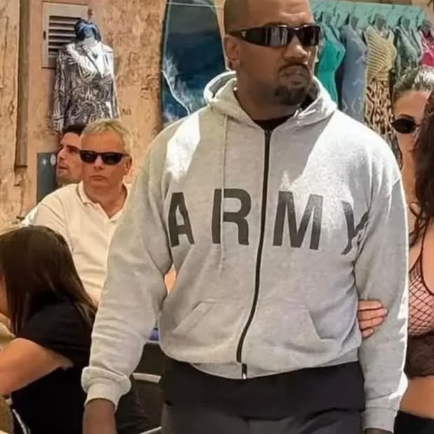 (L)OG US ARMY 후드집업 칸예