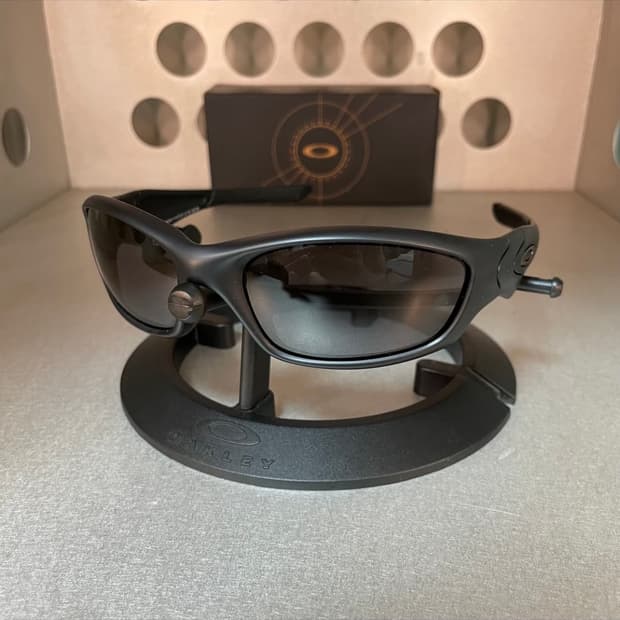 오클리 스트레이트자켓 2.0