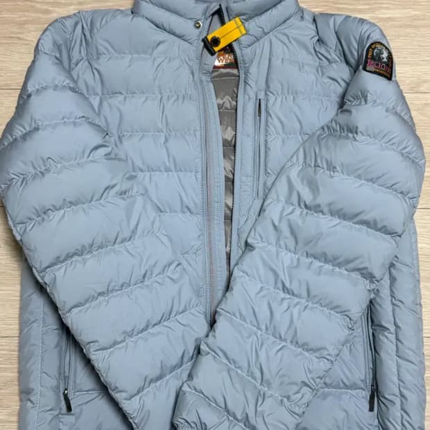 새제품급 파라점퍼스 우고 경량패딩 L사이즈