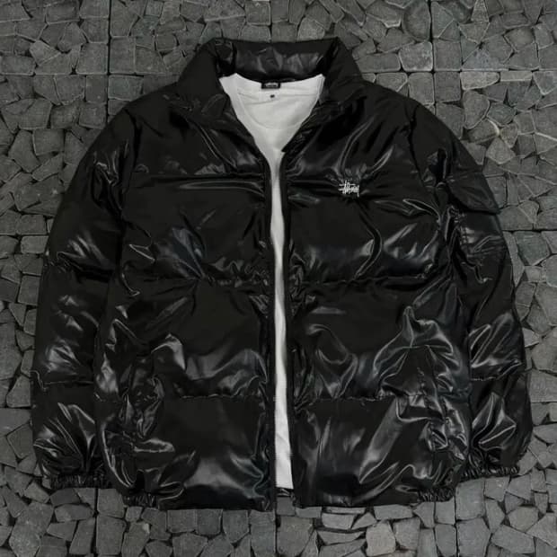 스투시 유광 패딩 점퍼