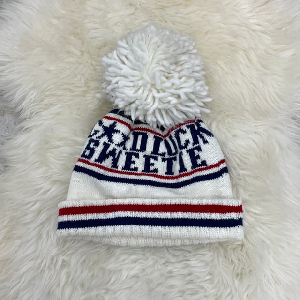 윈터모리 레터링 방울 비니 뉴진스깔