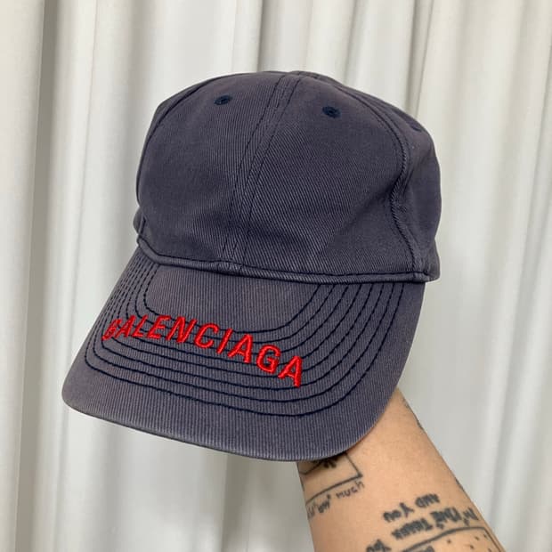 발렌시아가 18FW볼캡 네이비