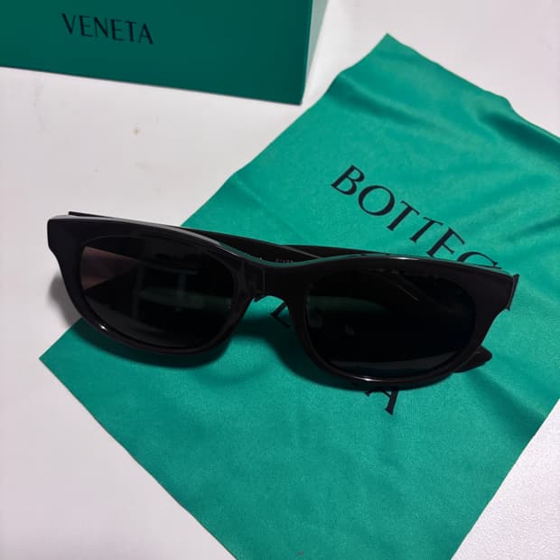 보테가 베네타 선글라스