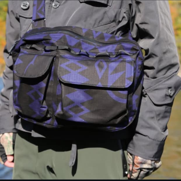 South2 West8 남이서팔 크로스백