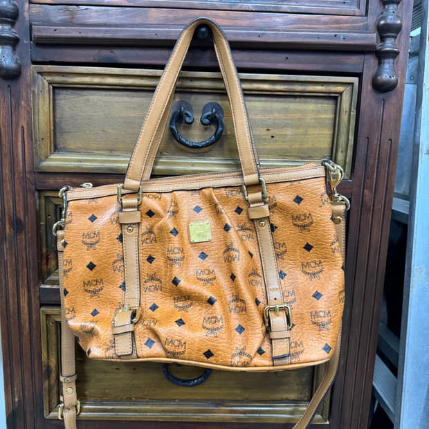 mcm비세토스 숄더백
