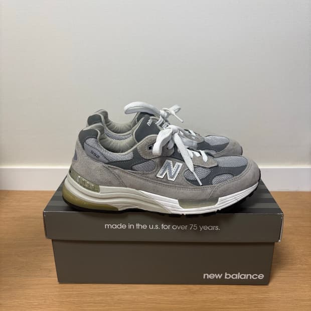 [245] newbalance USA M992GR