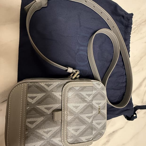 디올 다이아몬드 크로스백