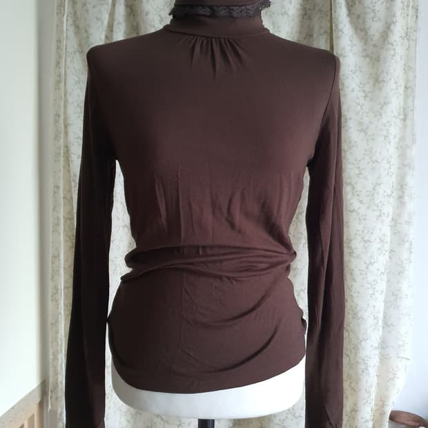 [빈티지] 브라운 레이스넥 긴팔 티셔츠