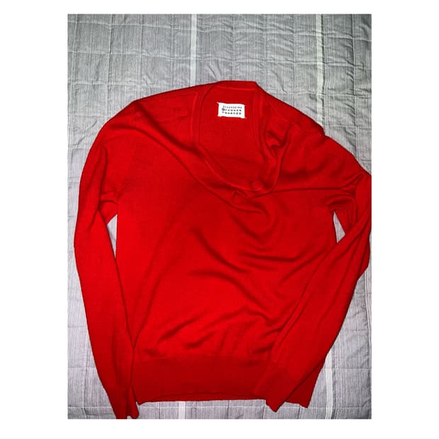 마틴 마르지엘라 루즈넥 니트 