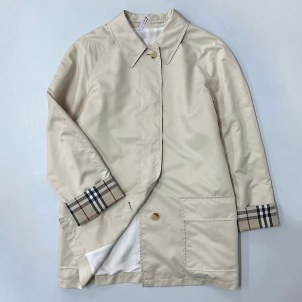 버버리 영국판 정품 체크 디테일 맥코트 드라이완