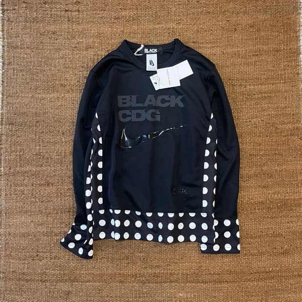 꼼데가르송 블랙 X 나이키 티셔츠