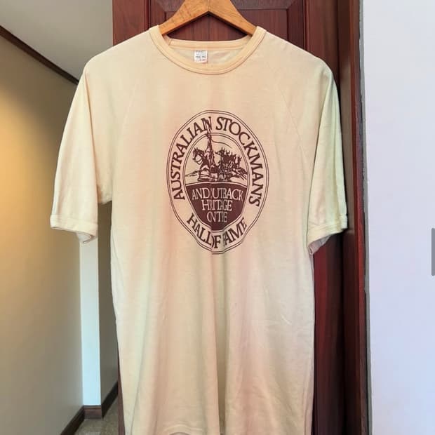 90’s Austrailian T-Shirt (XL)