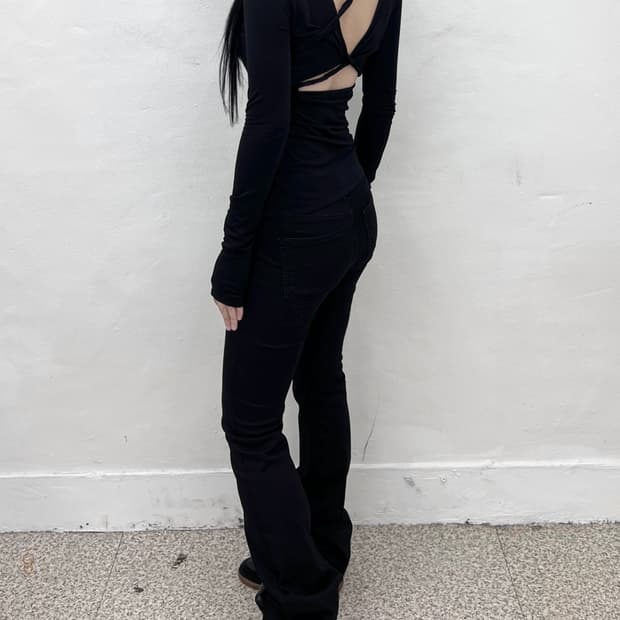 strape back enticement long sleeve