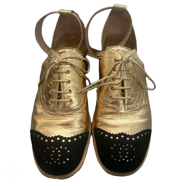 [정가 150만원] 샤넬 골드 스트랩 구두 37 235-240