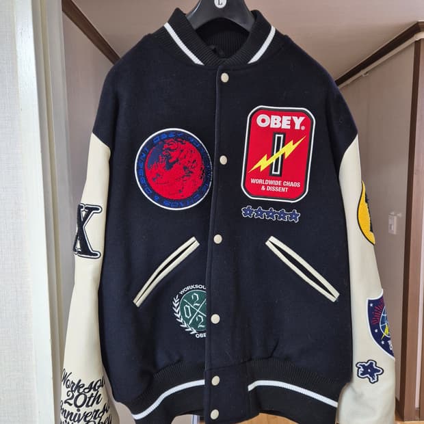 [XL]웍스아웃X오베이 바시티 자켓