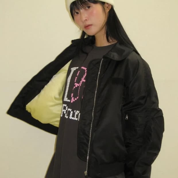 INNER POINTED BOMBER MA-1 JUMPER BLACK