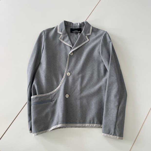 꼼데가르송 비대칭 테일러드 자켓