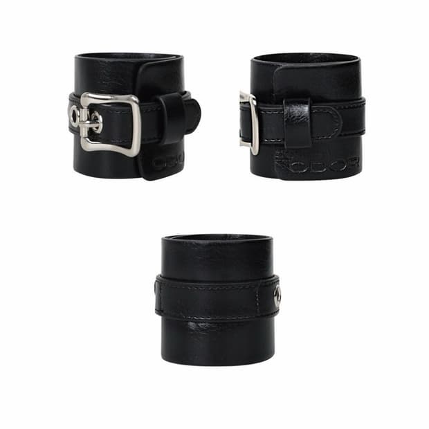 오도어 Rox Leather Bracelet 블랙 레더 팔찌 ROX