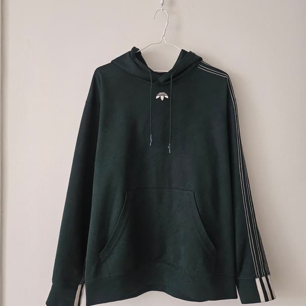 알렉산더 왕 x 아디다스 후드
