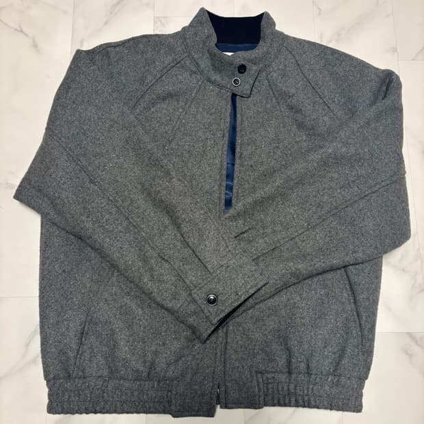 피그먼트 울 점퍼