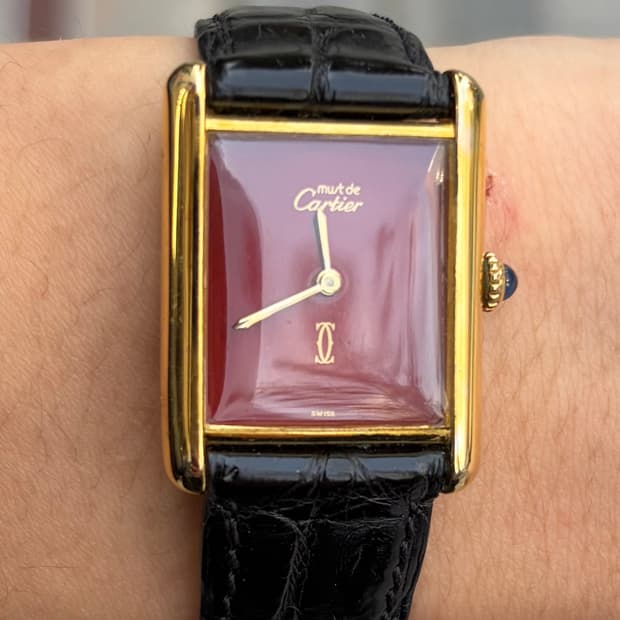 빈티지 머스트 드 까르띠에 탱크 버메일 버건디