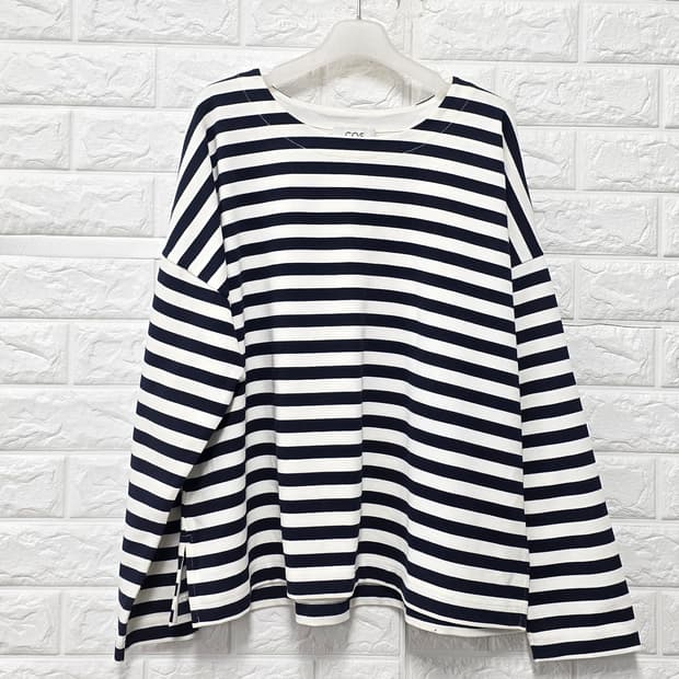 코스 COS 스트라이프 긴팔 티셔츠 Free