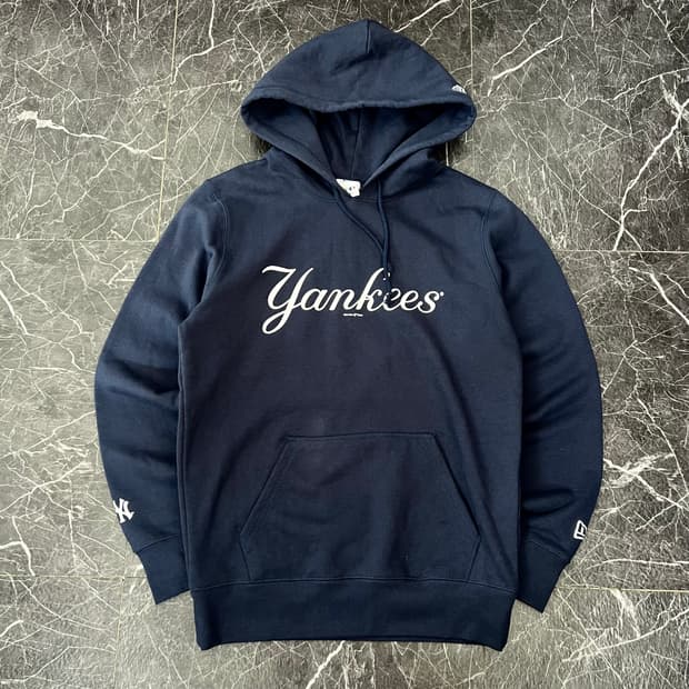 어웨이크 x 뉴에라 양키스 로고 스웻 후디