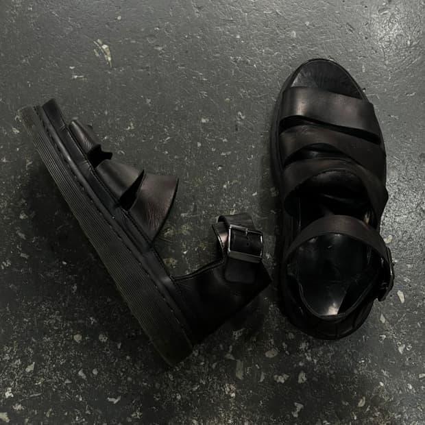 270 닥터마틴 클라리사 샌들