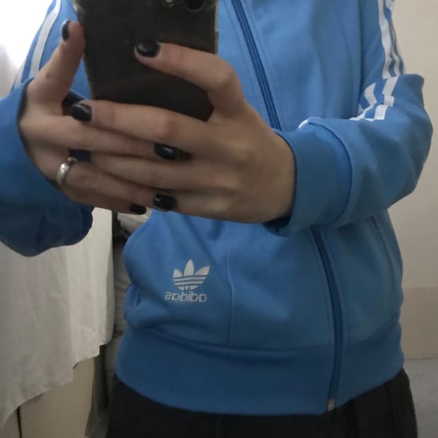 아디다스 연하늘 져지