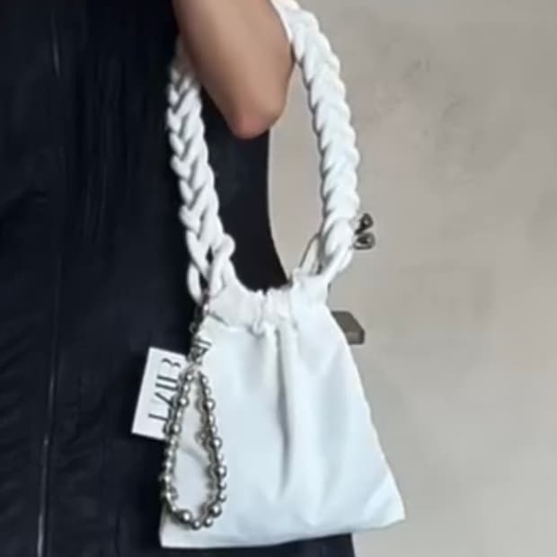 트리밍버드 스트링 미니백 [올화이트] 새상품