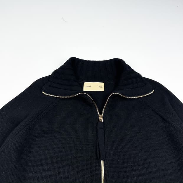 마뗑킴 스펠 백로고 블랙 울 니트 집업 (S 여성추천)