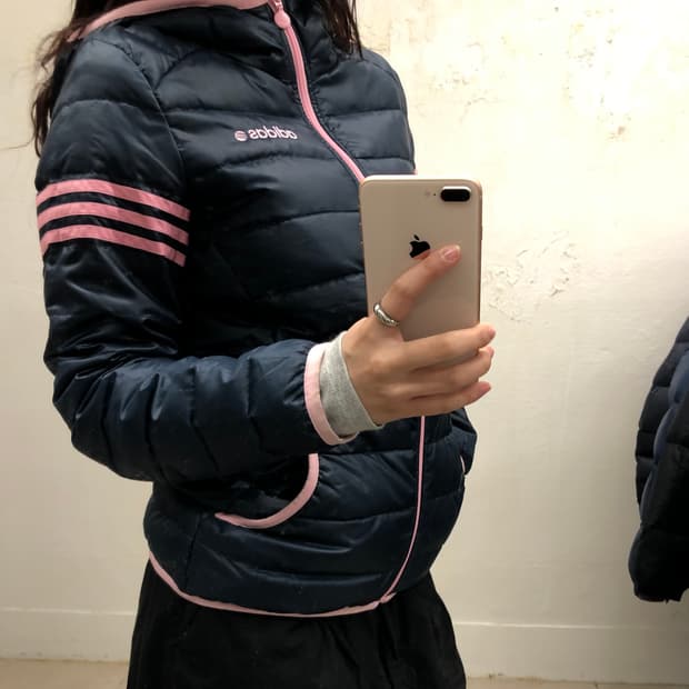 아디다스 네오 딸기우유 경량패딩