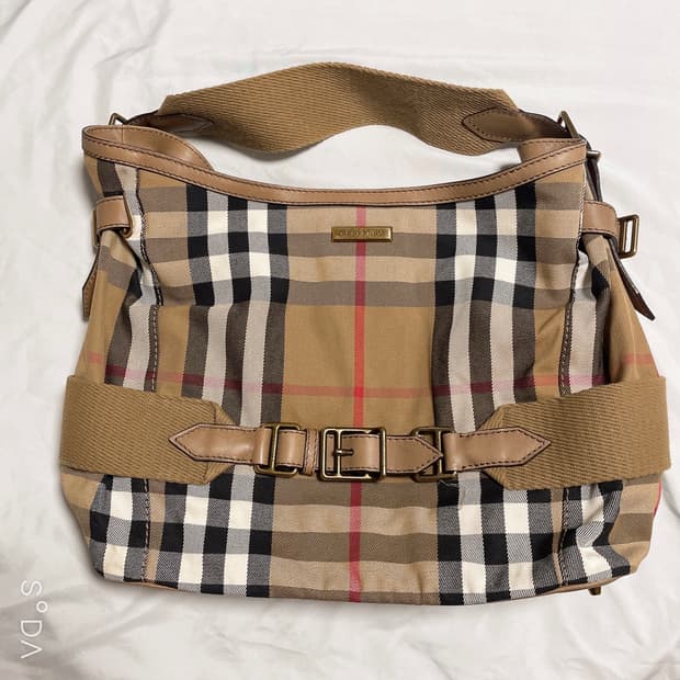 버버리 노바체크 숄더백 가방