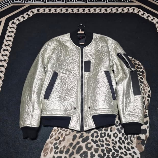 나이키 에어 조던 엔지니어드 MA-1 메탈릭 XL