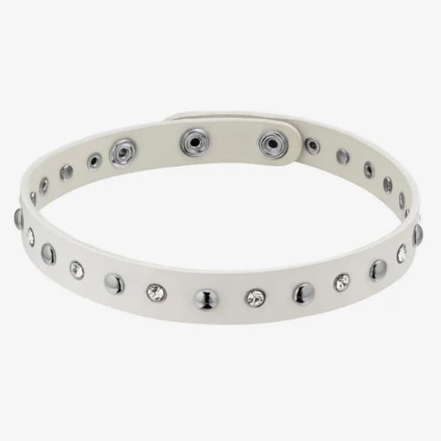 EVERYBIRTHDAY WHITE LEATHER CHOKER