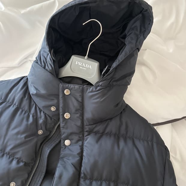 프라다 남자 패딩 52사이즈 네이비