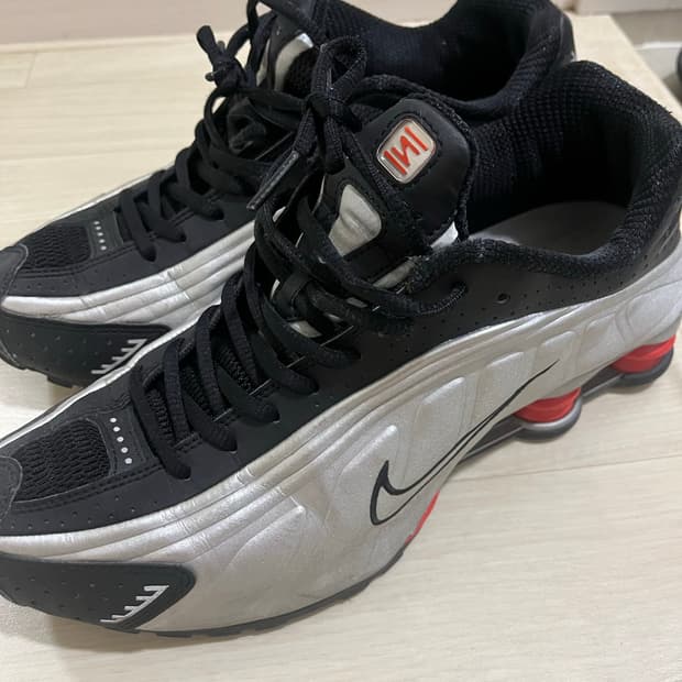 나이키샥스 R4 265 사이즈