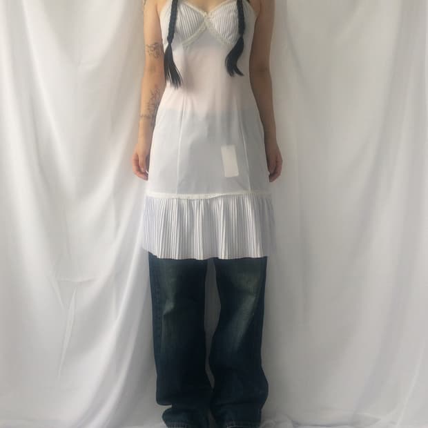 Lace point slip onepiece