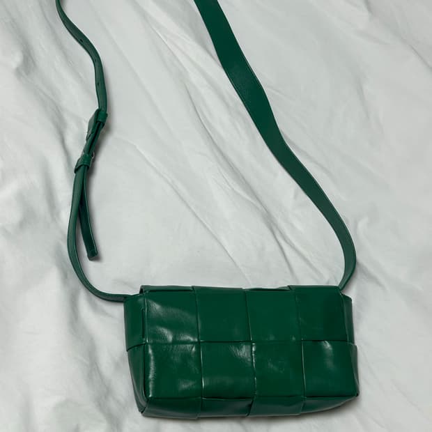 보테가베네타 카세트백 그린