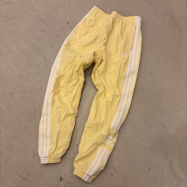 아디다스 옐로우 오리지널 트랙 조거 팬츠