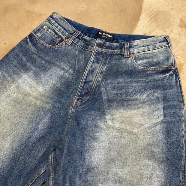 M 발렌시아가 코티드(코팅) 배기 데님 팬츠 