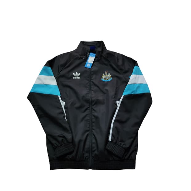 아디다스 뉴캐슬 바람막이