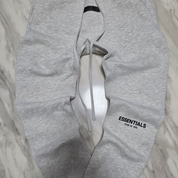 피오갓에센셜 스웻 조거팬츠