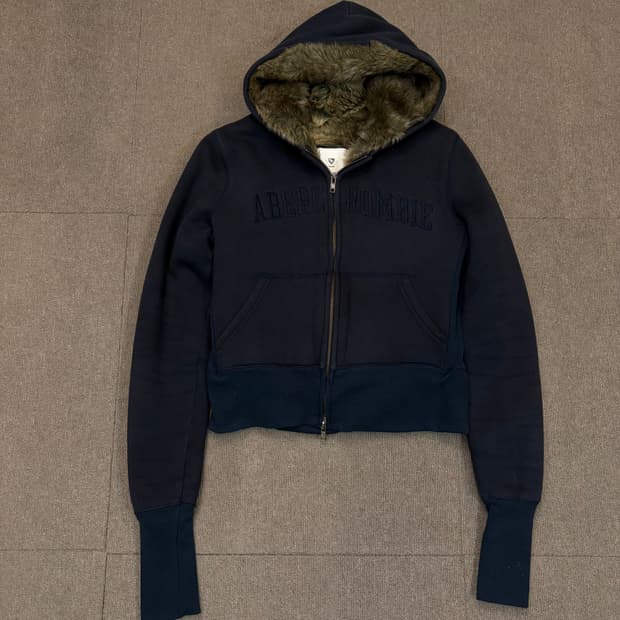 아베크롬비 울프죠 우먼스 퍼 크롭 후드집업