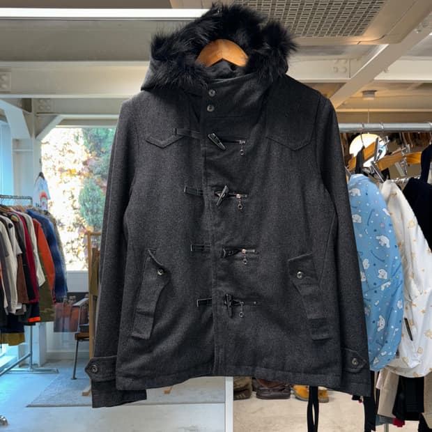 세만틱 디자인 퍼후드 울자켓