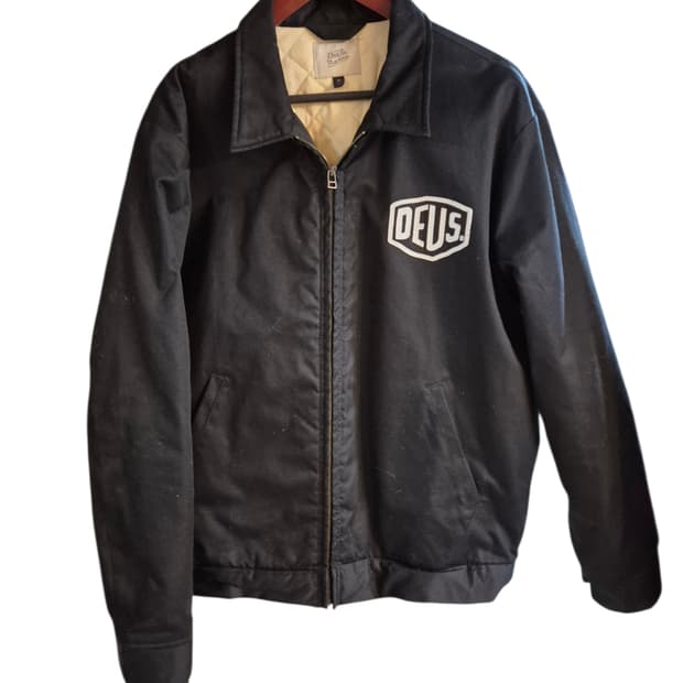 데우스 엑스 마키나 퀄팅자켓