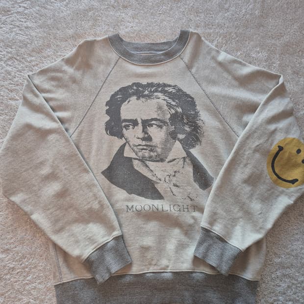 캐피탈 문라이트 스웻