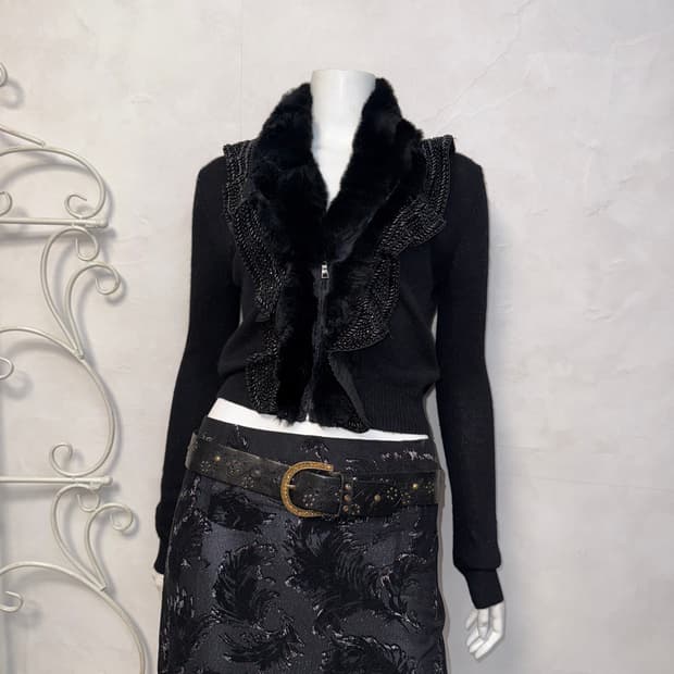 Black fur beads ruffle zipup cardigan